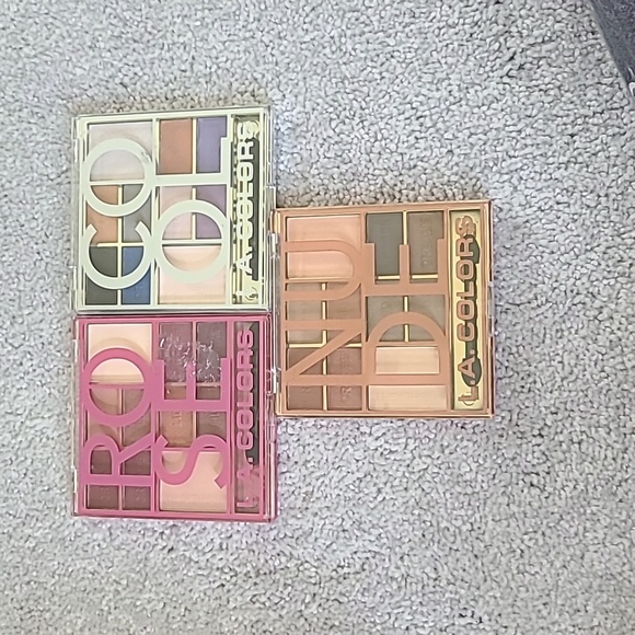 Makeup/ lotion bundle - Picture 3 of 4